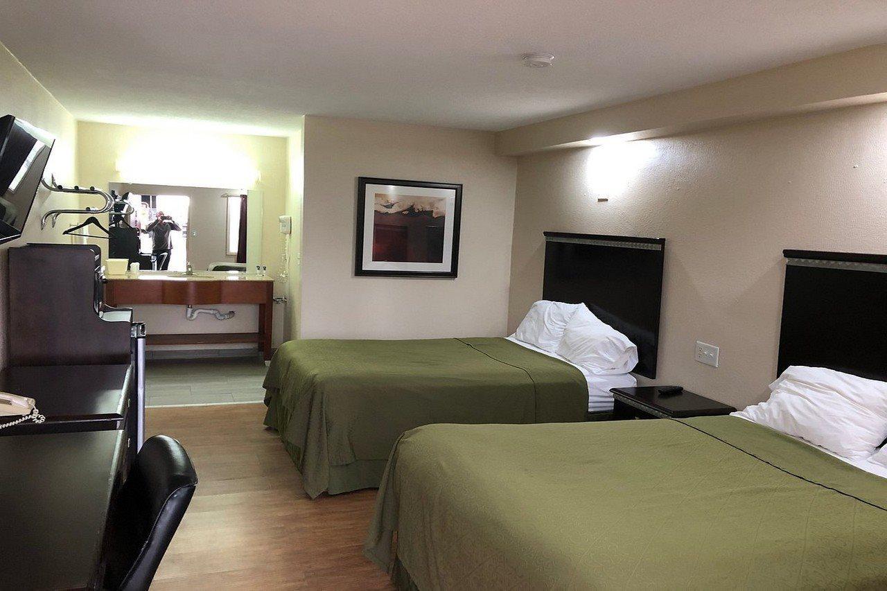 Crossroads Inn Лебанон Экстерьер фото